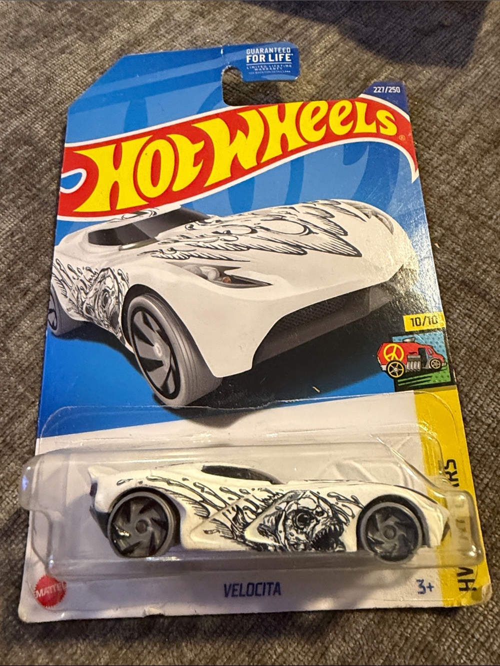 Hot Wheels Surf Crate‎ Tooned 10/10 #227/250 White Dragon Art Car New Sealed